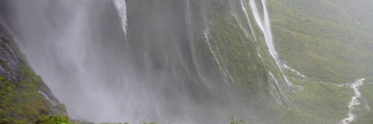 An image of a waterfall