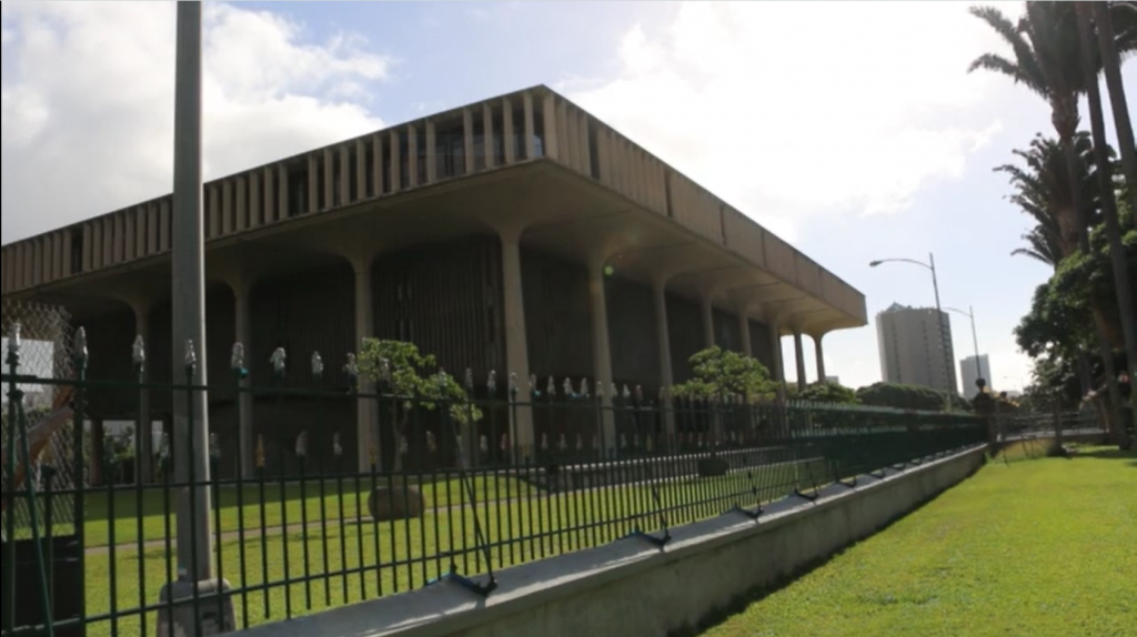 Iolani palace fence repair