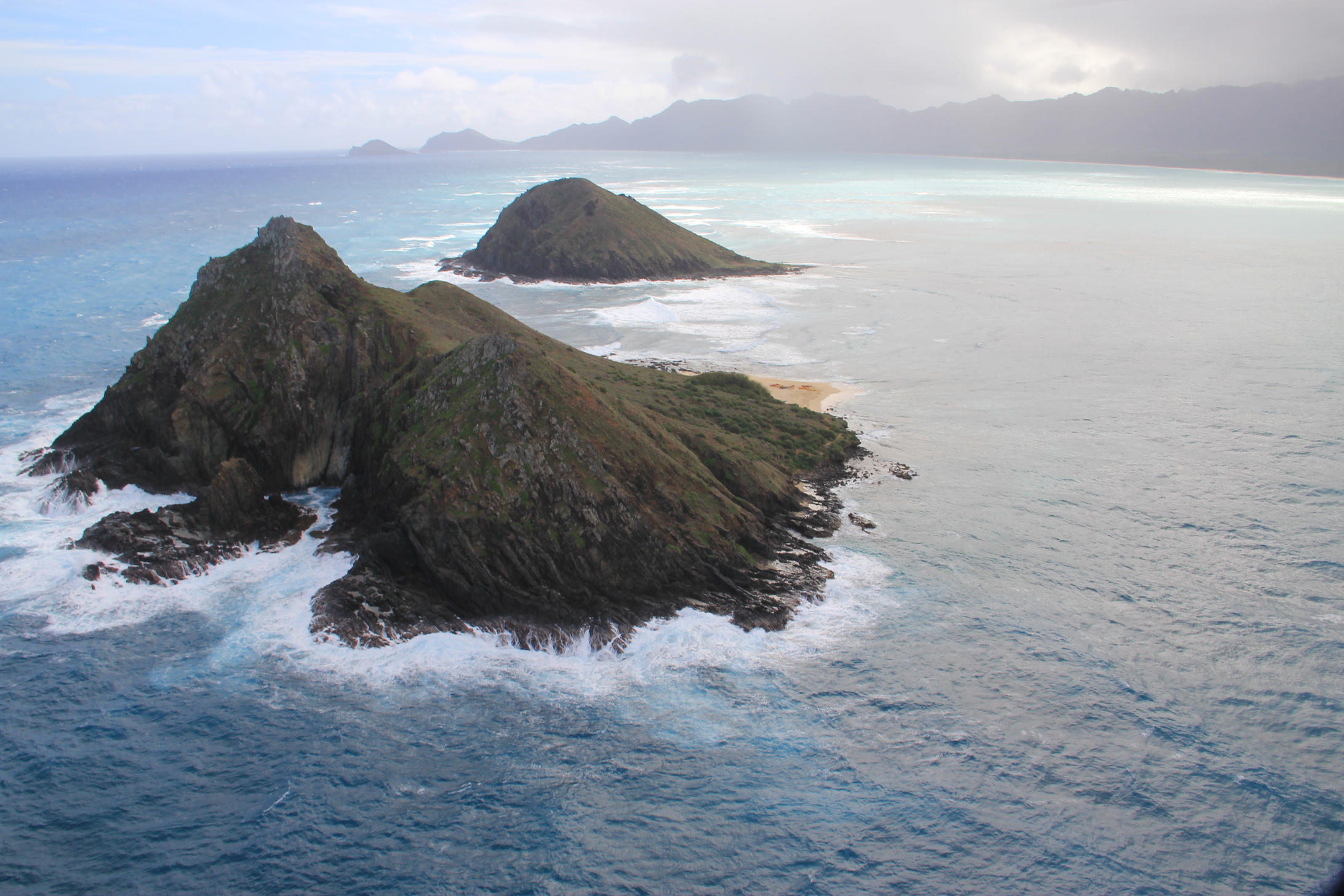 Mokolua offshore islets